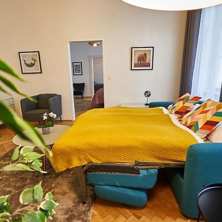 Fancy Home For 5 With Self-Check-In At Spittelberg Вена Экстерьер фото