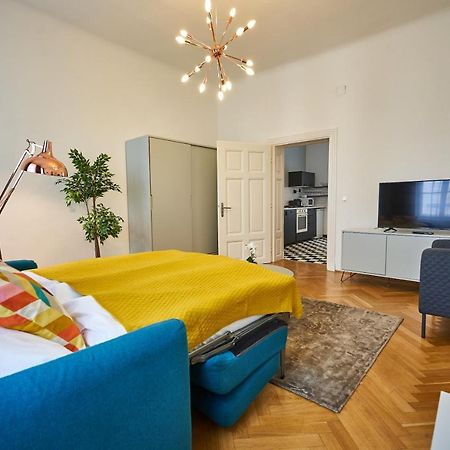 Fancy Home For 5 With Self-Check-In At Spittelberg Вена Экстерьер фото