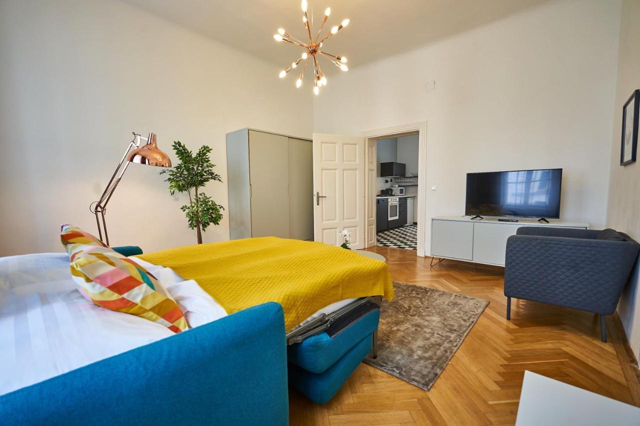 Fancy Home For 5 With Self-Check-In At Spittelberg Вена Экстерьер фото