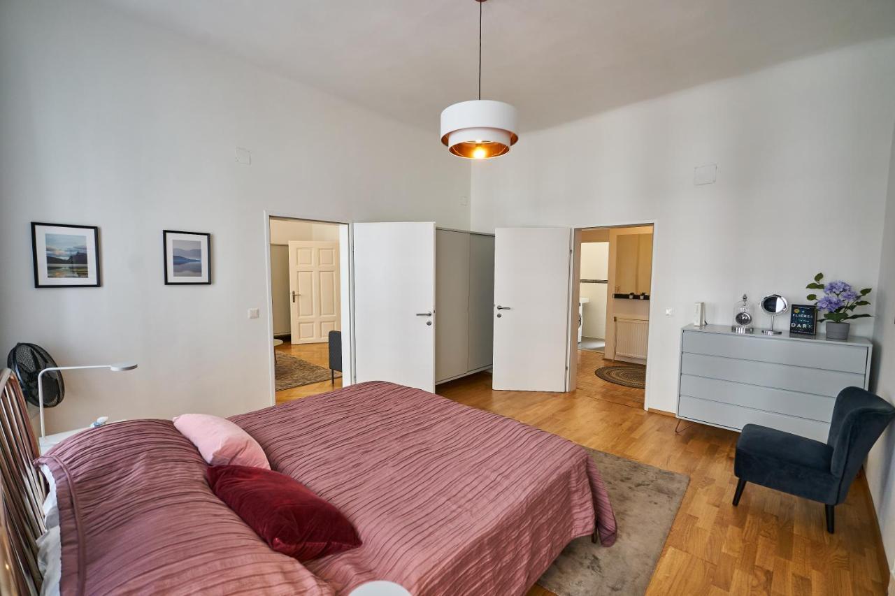 Fancy Home For 5 With Self-Check-In At Spittelberg Вена Экстерьер фото